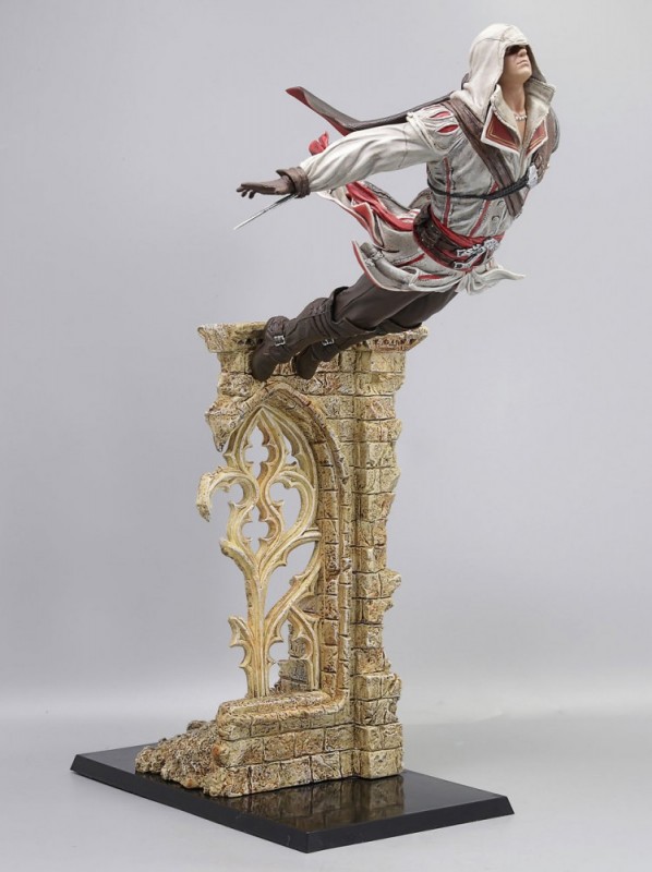 Figurine Ezio Auditore Saut de la Foi