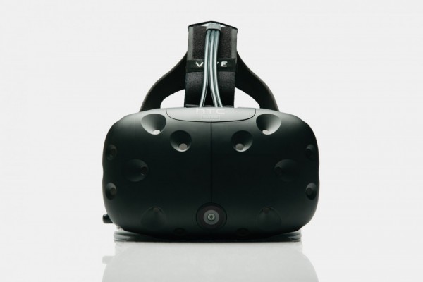 Le HTC Vive Pre vu de face