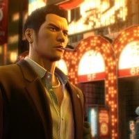 Yakuza 0 Kazuma fume une cigarette en se baladant en ville