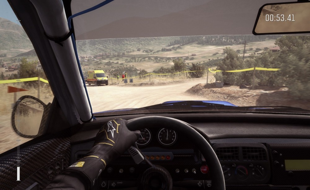 Au volant dans DiRT Rally