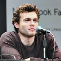 Alden Ehrenreich incarnera Han Solo dans un spin off de Star Wars