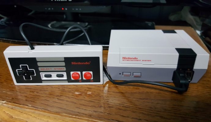 Manette de la NES Mini