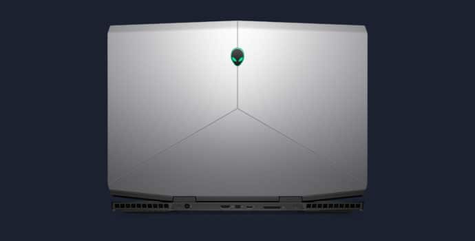 alienware m17 - 4 dessus