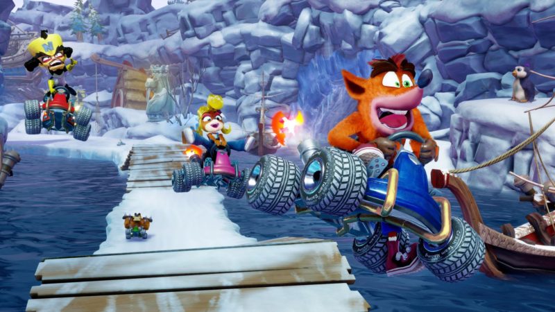 playstation 4 Crash Coco et Néo Cortex dans leur bolides en plein vol